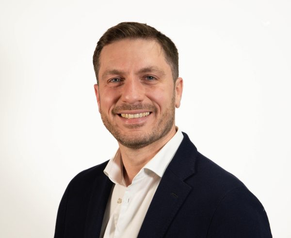 Head shot of Sam Dight